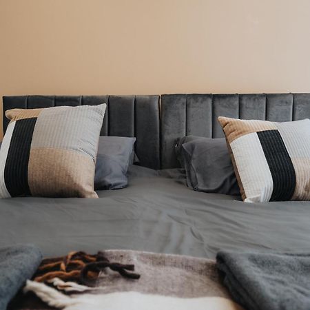 Cosy Central Apartment - Free Nearby Parking Liverpool Exterior photo